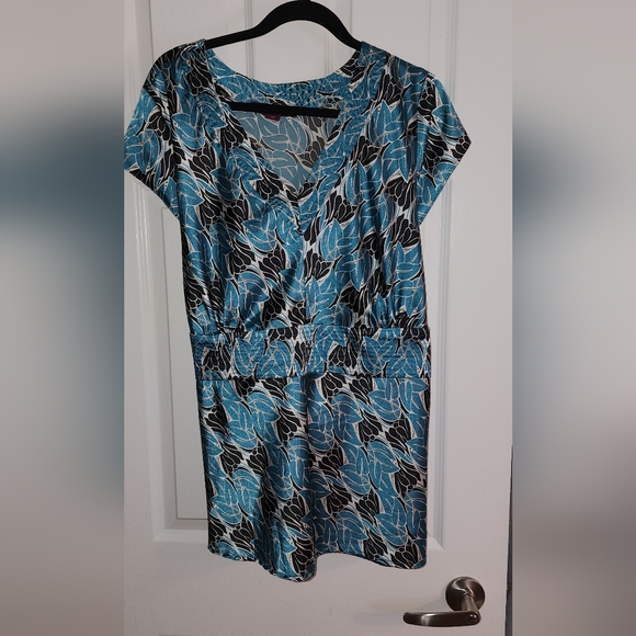 💥Sale💥Gloria Vanderbilt Tie Back blouse - Picture 3 of 8